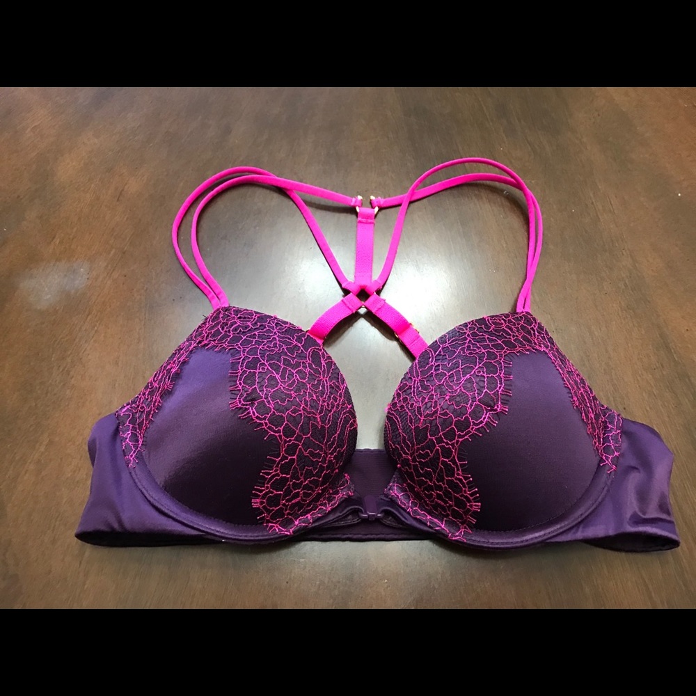 VICTORIAS SECRET BEAUTIFUL PUSH UP BRA 32B!!